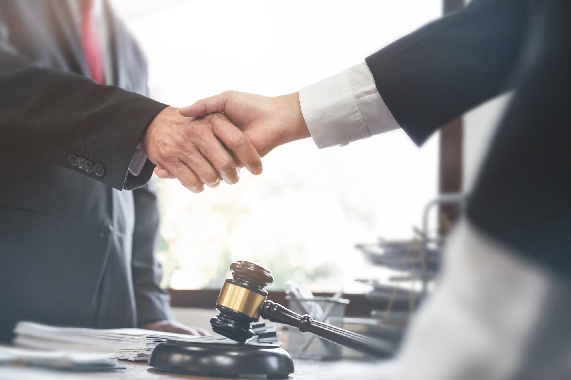 Firefly Legal provides top-notch process serving and legal support in Phoenix, Arizona, with decades of experience serving law firms nationwide.